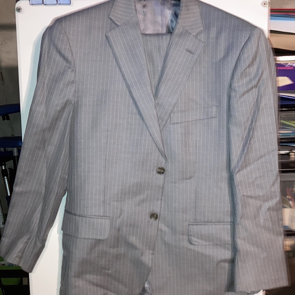Gorgeous light gray pin stripe men’s suit, stored in garment bag, Jones of NY